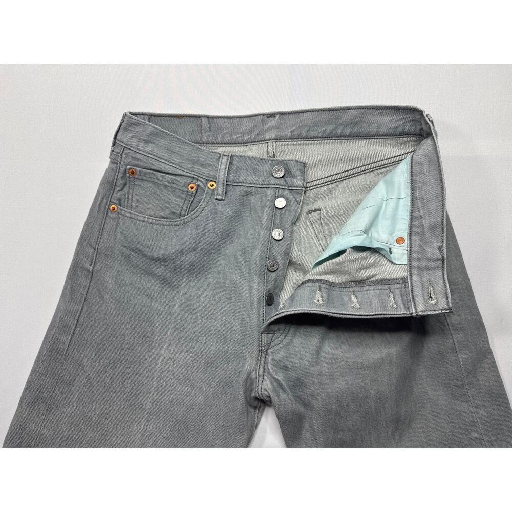 Levi's 501 Men's Button Fly Straight Leg Gray Jeans - Size 34x30 (32x27.5) - Picture 2 of 7